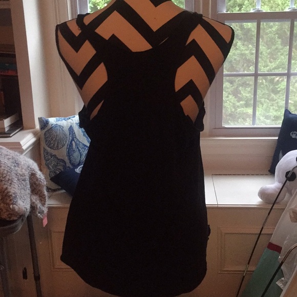 🐍Young & Reckless Y&R Distressed Tank SzL🐍 - Picture 3 of 5